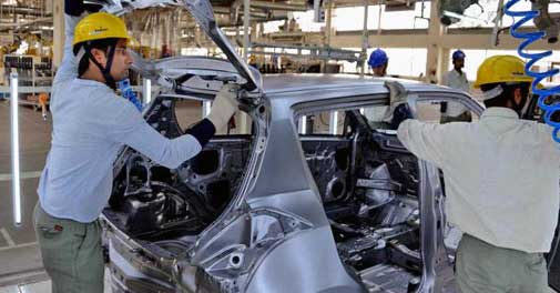 Auto sales remain steady in April