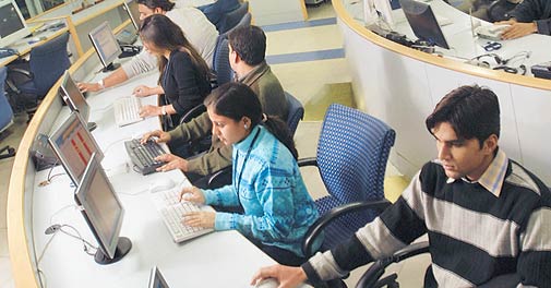 Australian regulator assess Indian outsourcing standards 