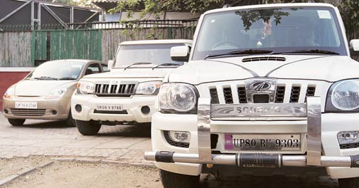 PM makes it clear, govt will not splurge on diesel-guzzling SUVs Figures suggest that Manmohan's 'dieselonomics' is aimed at preventing rich SUV owners from enjoying diesel subsidies.