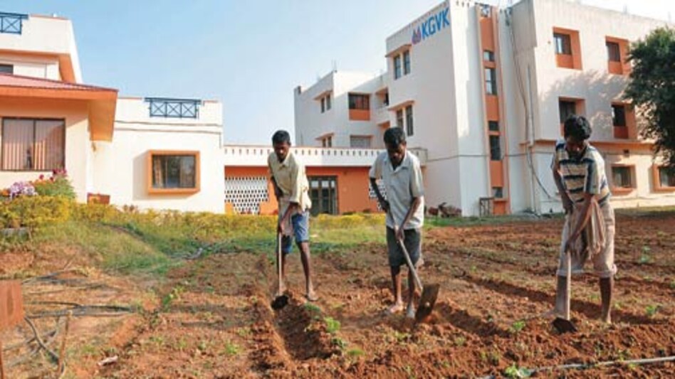 KGVK backs financial aid with mentoring <em>Photo: Somnath Sen</em> KGVK backs financial aid with mentoring <em>Photo: Somnath Sen</em>