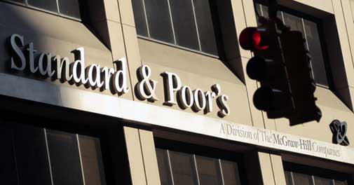 S&P retains India's ratings at BBB-, but warns of downgrade