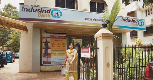 IndusInd Bank Q4 net up 37% at Rs 307 cr;declares 30% dividend
