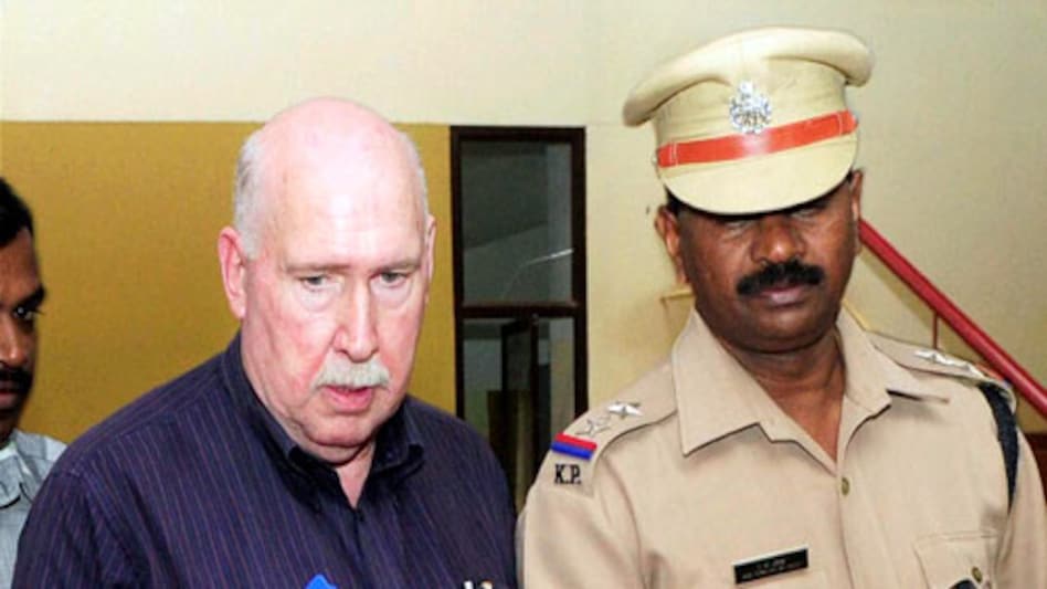 William S Pinckney, Managing Director and CEO of Amway India, after being arrested by the police in a fraud case in Kozhikode on Monday, May 27, 2013. <em>Photo: PTI</em> William S Pinckney, Managing Director and CEO of Amway India, after being arrested by the police in a fraud case in Kozhikode on Monday, May 27, 2013. <em>Photo: PTI</em>