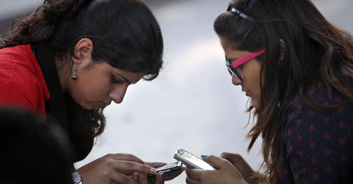 Mobile apps including WhatsApp, Viber posing security threat: Govt