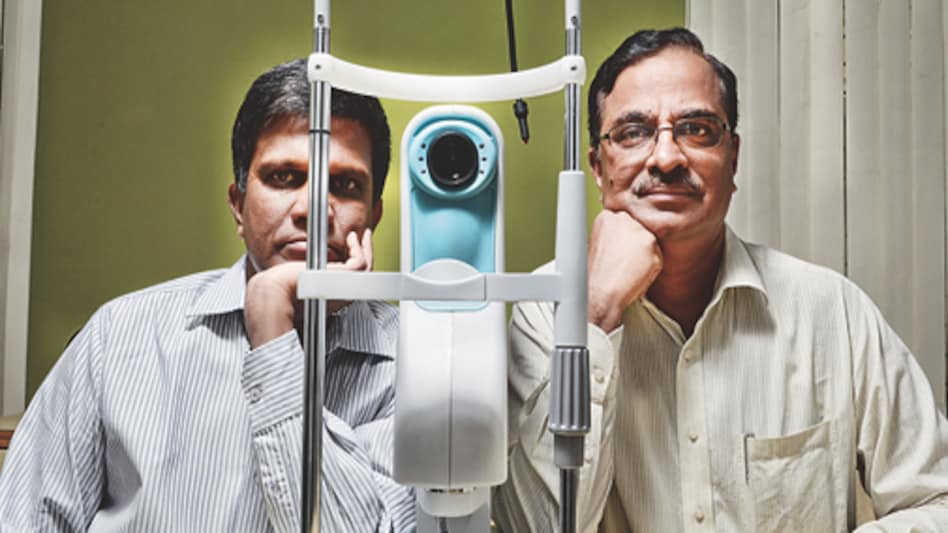 Founders of Forus Health, K. Chandrasekhar and Shyam Vasudev Rao, with their product, 3nethra <em>Photo: Nilotpal Baruah</em> Founders of Forus Health, K. Chandrasekhar and Shyam Vasudev Rao, with their product, 3nethra <em>Photo: Nilotpal Baruah</em>