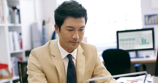 For basic multitasking, choose an Intel core i3 processor over dual core