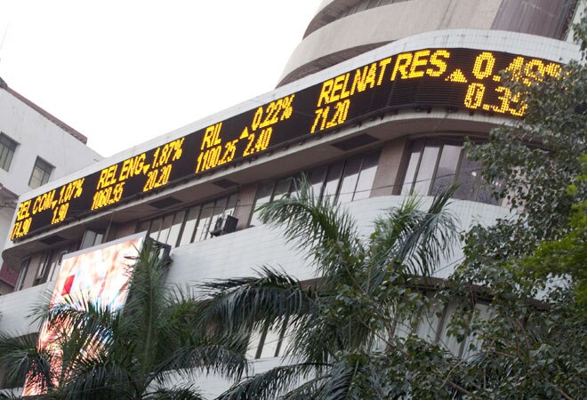 Sensex slips 113 points ahead of RBI monetary policy review