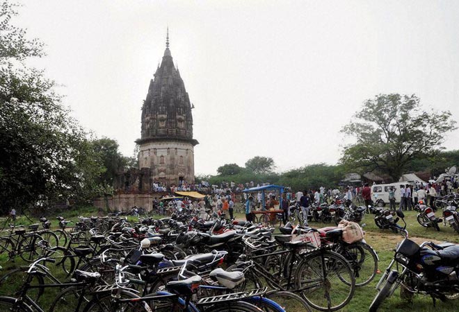 Unnao: Gold hunt for 1,000 tonne begins at old UP fort 