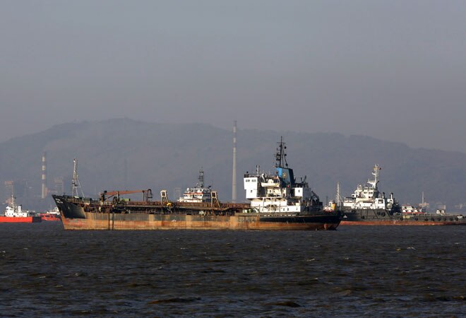 Trade deficit narrows in November as imports fall 16.37% Trade deficit narrows in November as imports fall 16.37%