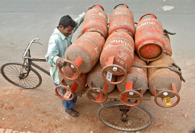 Price of non-subsidised LPG cylinder hiked by Rs 220