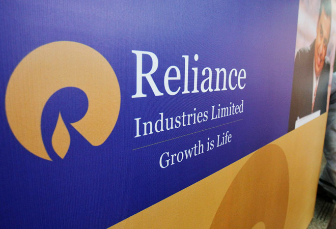 Fierce bidding seen for spectrum after Reliance Jio's entry