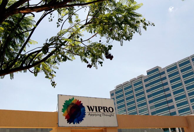 Wipro wins 10-year deal from British IT firm