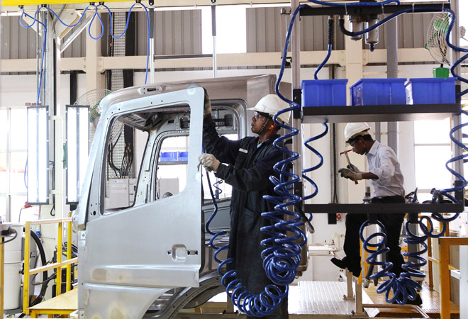 Daimler to make buses under Mercedes Benz, BharatBenz brands