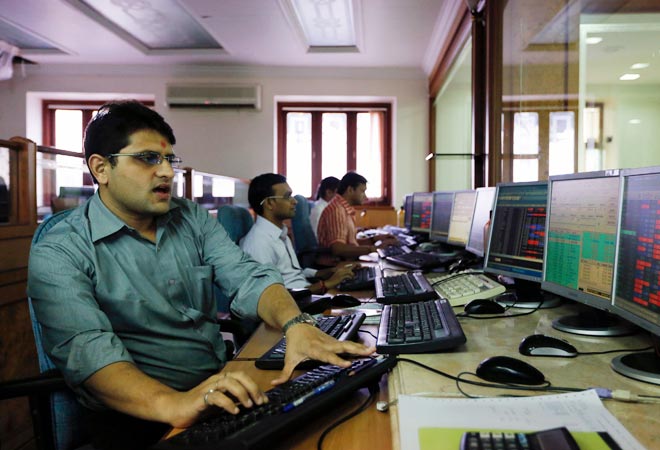 Markets to be volatile as derivative contracts expire: Experts Markets to be volatile as derivative contracts expire: Experts