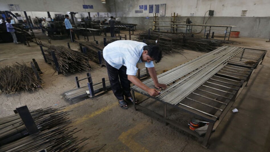 India's growth likely to recover to 5.4% in 2014: IMF India's growth likely to recover to 5.4% in 2014: IMF