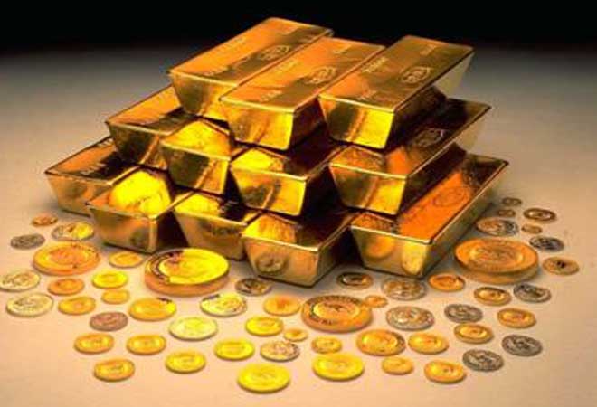 Gold smuggling rises fourfold in 2013-14