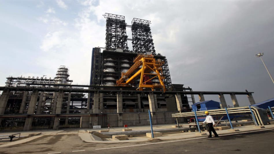 File photo of HPCL joint venture refinery in Bhatinda. PHOTO: Reuters File photo of HPCL joint venture refinery in Bhatinda. PHOTO: Reuters