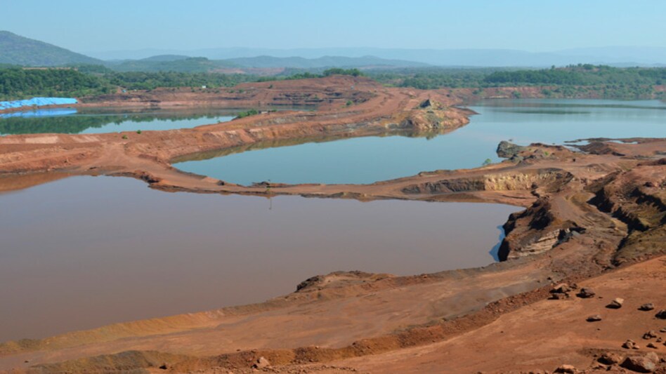 Sesa Sterlite not to lay off 1,017 employees on notice Sesa Sterlite not to lay off 1,017 employees on notice