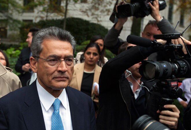 Rajat Gupta seeks stay of prison surrender date