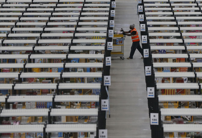 Govt may announce FDI in e-commerce next month Govt may announce FDI in e-commerce next month