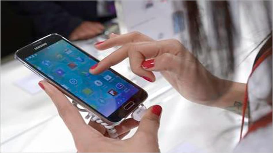 Samsung launches 4G variant of Galaxy S5 in India Samsung launches 4G variant of Galaxy S5 in India