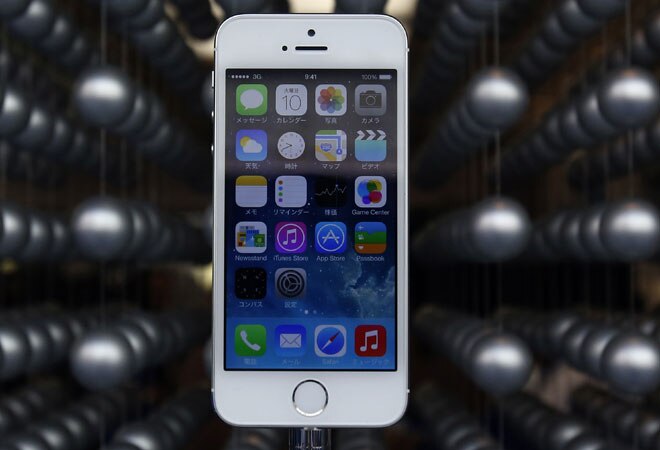 App turns smartphone into spy gadget App turns smartphone into spy gadget