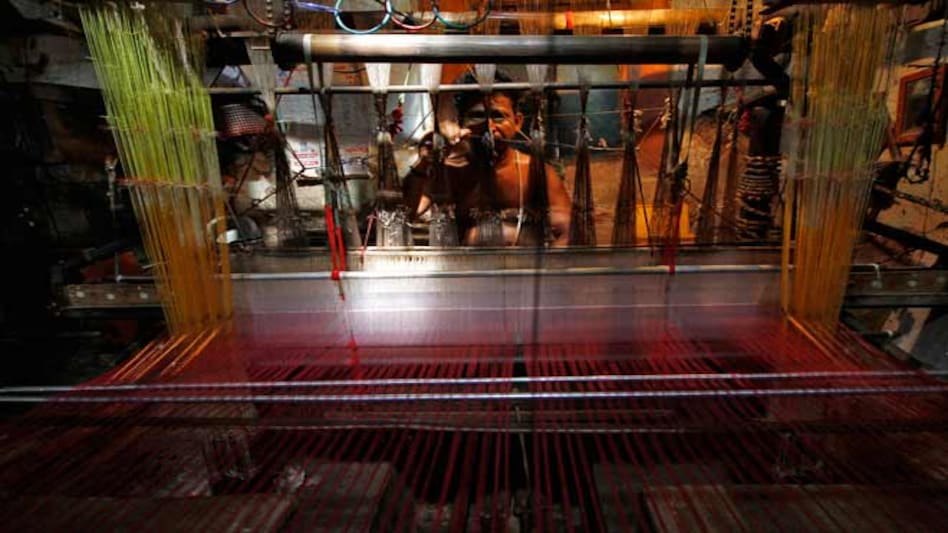 Textile and textile machinery sector is expected to grow less than 10 per cent (Photo: Reuters) Textile and textile machinery sector is expected to grow less than 10 per cent (Photo: Reuters)