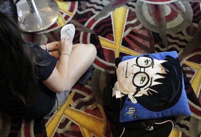 New York scientists unveil 'invisibility cloak' 