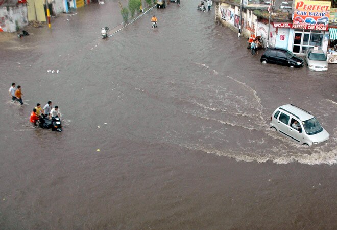 Bajaj Allianz General Insurance starts helpline number for J&K flood victims 