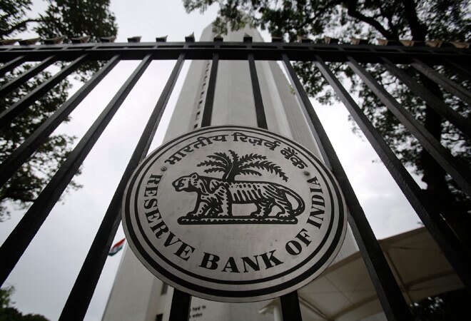 RBI says 70 years upper age for private bank CEOs, whole-time directors