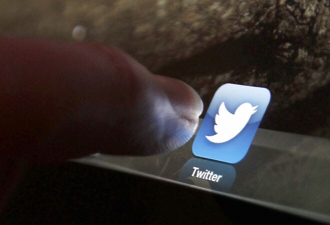 Twitter tests buy button for users Twitter tests buy button for users