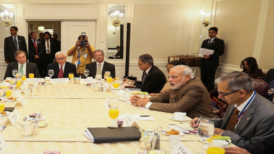 Prime Minister Narendra Modi (2nd R) attends a breakfast meeting with CEOs in Manhattan, New York September 29, 2014. Reuters/Mohammed Jaffer Prime Minister Narendra Modi (2nd R) attends a breakfast meeting with CEOs in Manhattan, New York September 29, 2014. Reuters/Mohammed Jaffer