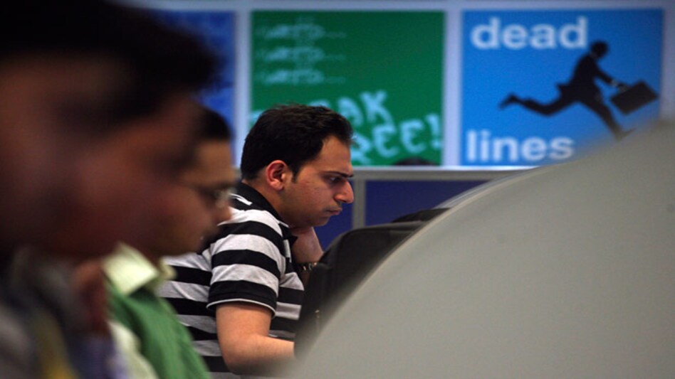 Employees of Snapdeal.com, an Indian online discount shopping website, work inside their company office in New Delhi (Photo: Reuters) Employees of Snapdeal.com, an Indian online discount shopping website, work inside their company office in New Delhi (Photo: Reuters)
