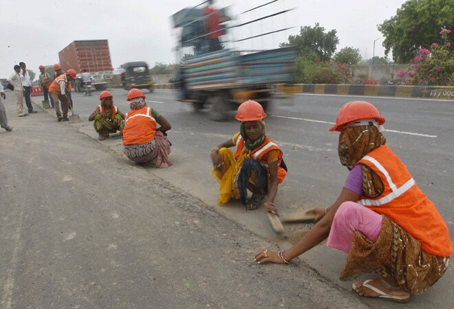 Punj Lloyd wins Rs 666-cr highway contract, stock rises Punj Lloyd wins Rs 666-cr highway contract, stock rises