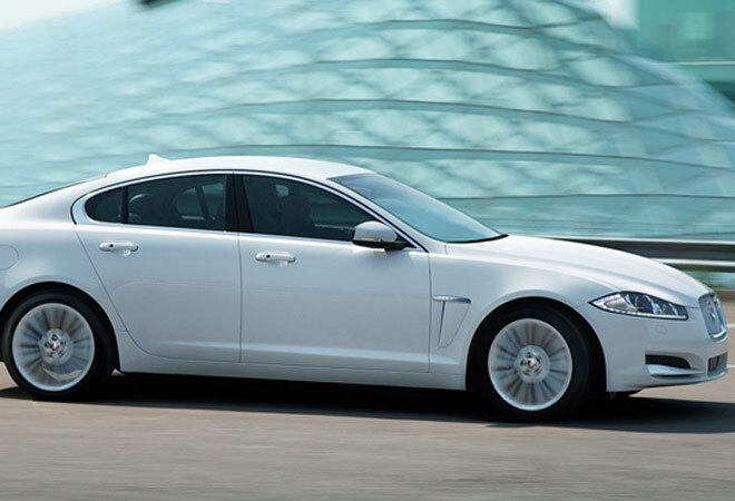 Jaguar XF diesel executive edition launched at Rs 45.12 lakh Jaguar XF diesel executive edition launched at Rs 45.12 lakh