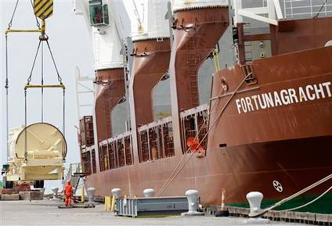 US third quarter economic growth strongest in 11 years US third quarter economic growth strongest in 11 years