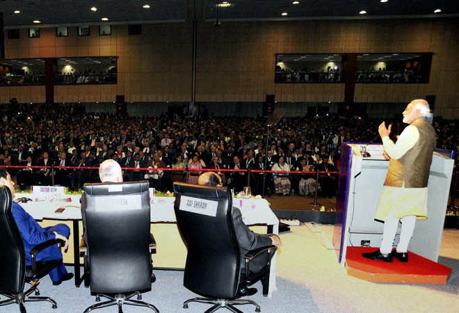 PM Narendra Modi addresses the gathering at 7th Vibrant Gujarat Summit (Photo: PTI)