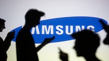 Samsung buys LoopPay, signals move toward mobile payments service (Photo: Reuters)