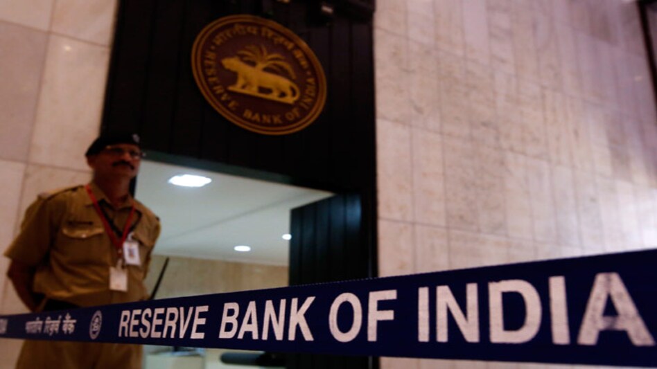 RBI proposes lower corporate lending of 25 per cent by banks amid rising bad loans RBI proposes lower corporate lending of 25 per cent by banks amid rising bad loans