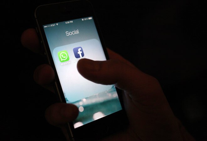 iPhone users can now make call on WhatsApp iPhone users can now make call on WhatsApp