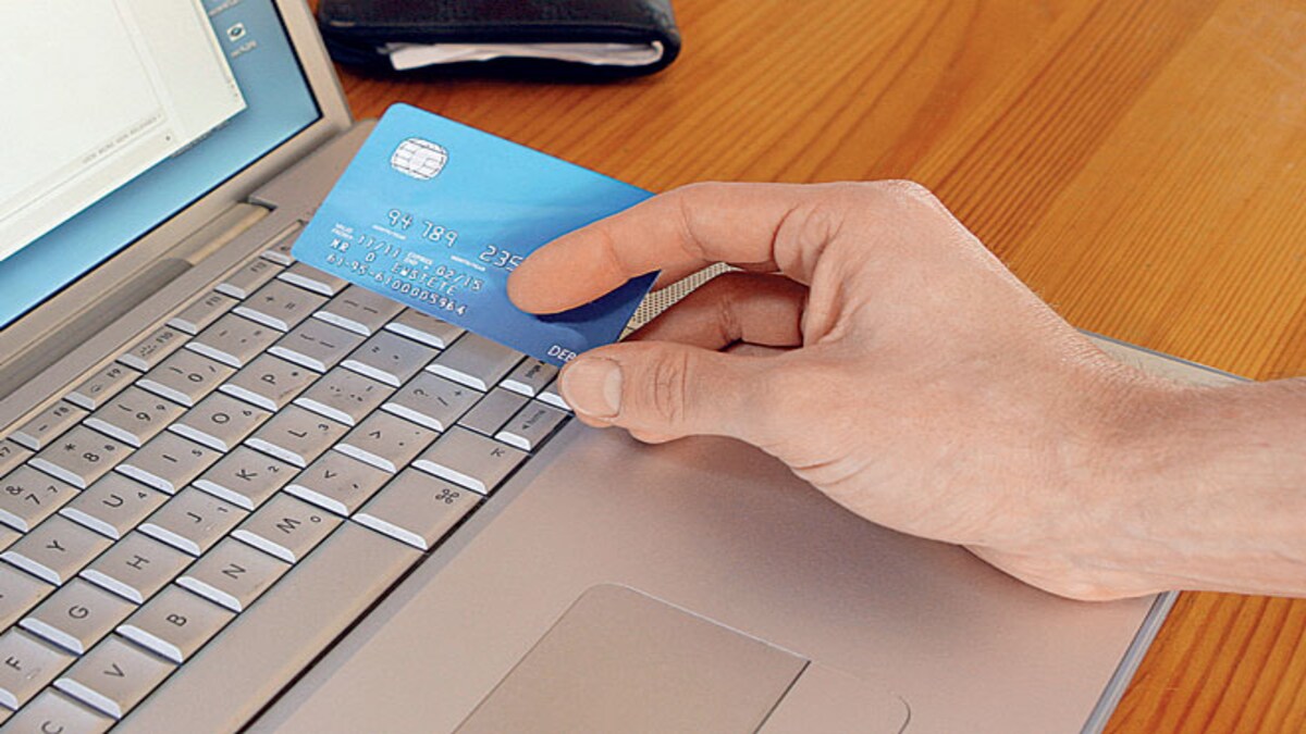 Five Ways You Can Be A Smart Online Shopper Businesstoday