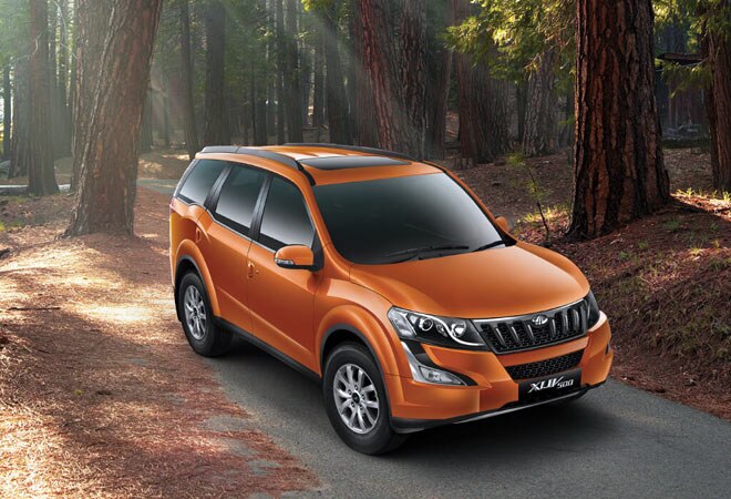 M&M launches new XUV500 priced up to Rs 15.99 lakh M&M launches new XUV500 priced up to Rs 15.99 lakh