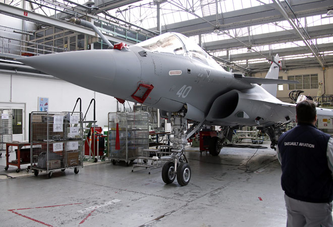  Prime Minister Narendra Modi wants to end India's dependence on arms import and to have 70 per cent of hardware manufactured within the country. (Photo: Reuters)