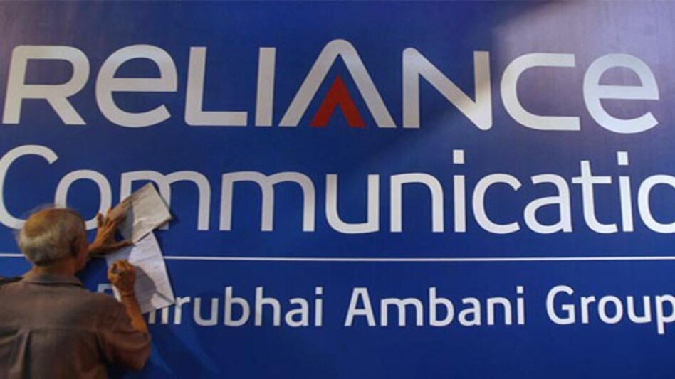 RCom to invest up to Rs 2,000 crore to increase data business RCom to invest up to Rs 2,000 crore to increase data business