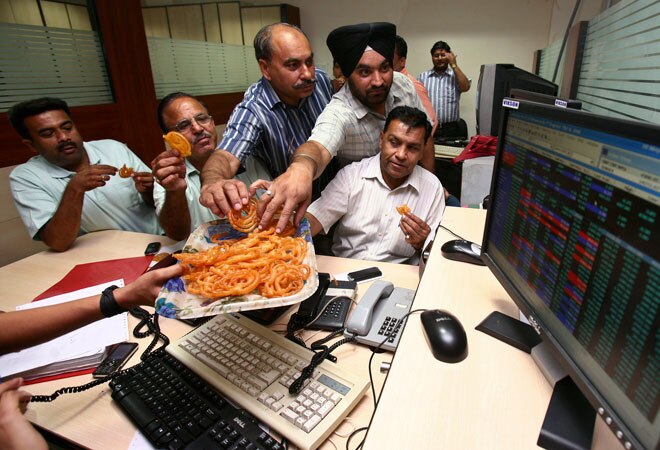 Sensex marks biggest weekly gain in five months Sensex marks biggest weekly gain in five months