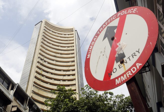 BSE Sensex falls 167 points on Greece debt crisis