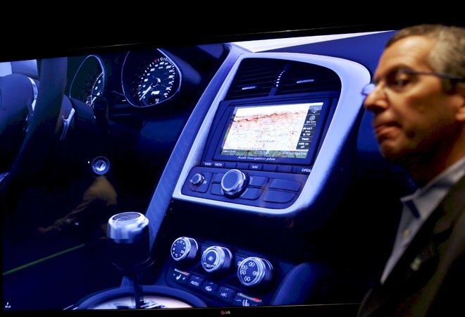 Are car dashboards that act like smartphones safe?