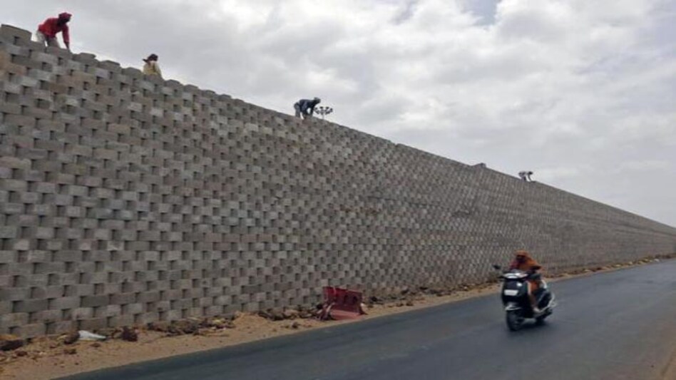 Brookfield buys into Indian infra with road and power deal Brookfield buys into Indian infra with road and power deal