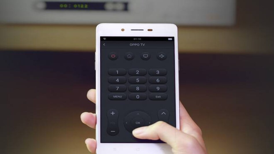 The Mirror 5 is relying on Oppo's customised version of Android-flavoured interface called ColorOS 2.1, which is based on Android 5.1. The Mirror 5 is relying on Oppo's customised version of Android-flavoured interface called ColorOS 2.1, which is based on Android 5.1.