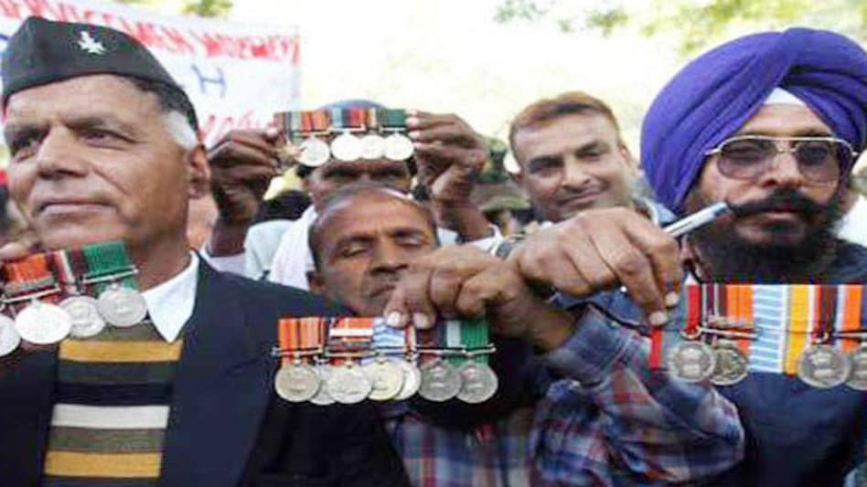 OROP to cost Rs 16,000 cr in FY16, to affect fiscal math: HSBC OROP to cost Rs 16,000 cr in FY16, to affect fiscal math: HSBC